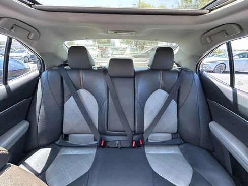 Used 2018 Toyota Camry XLE w/ Audio Package image 15