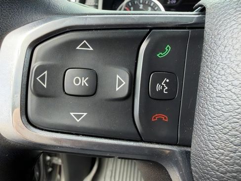 Used 2023 RAM 1500 Laramie AWD/4WD image 19