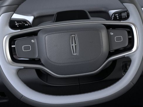 New 2026 Lincoln Navigator L Black Label AWD/4WD image 12