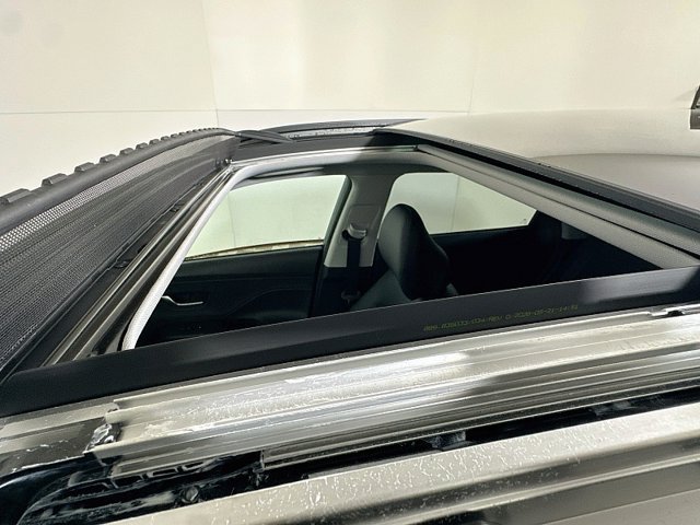 New 2027 Hyundai Kona Limited AWD/4WD image 13