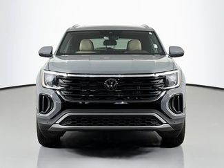 Certified 2025 Volkswagen Atlas Cross Sport SE AWD/4WD video 2