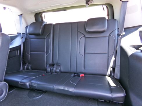 Used 2017 GMC Yukon Denali w/ Open Road Package AWD/4WD image 17