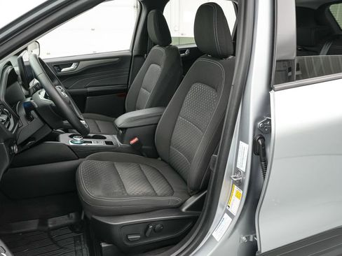 Certified 2023 Ford Escape Active AWD/4WD image 12