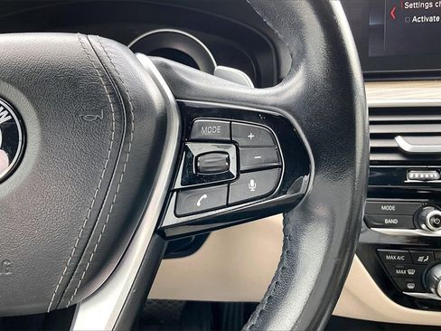 Used 2018 BMW 530e image 11