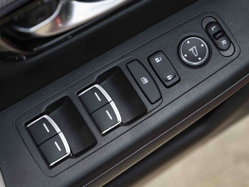Used 2024 Honda CR-V EX-L image 37