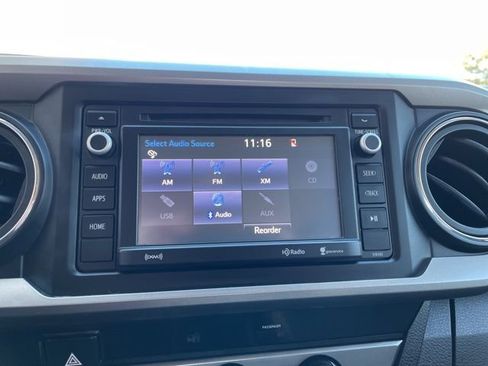 Used 2017 Toyota Tacoma SR5 image 19