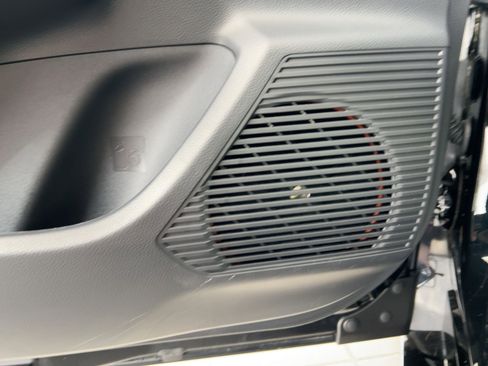 Used 2025 Toyota Prius Limited image 22