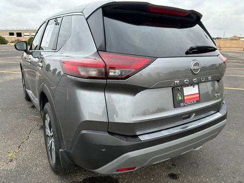 Certified 2023 Nissan Rogue SV FWD image 4