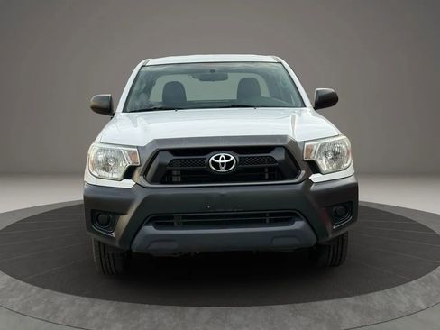 Used 2015 Toyota Tacoma 2WD Access Cab image 2