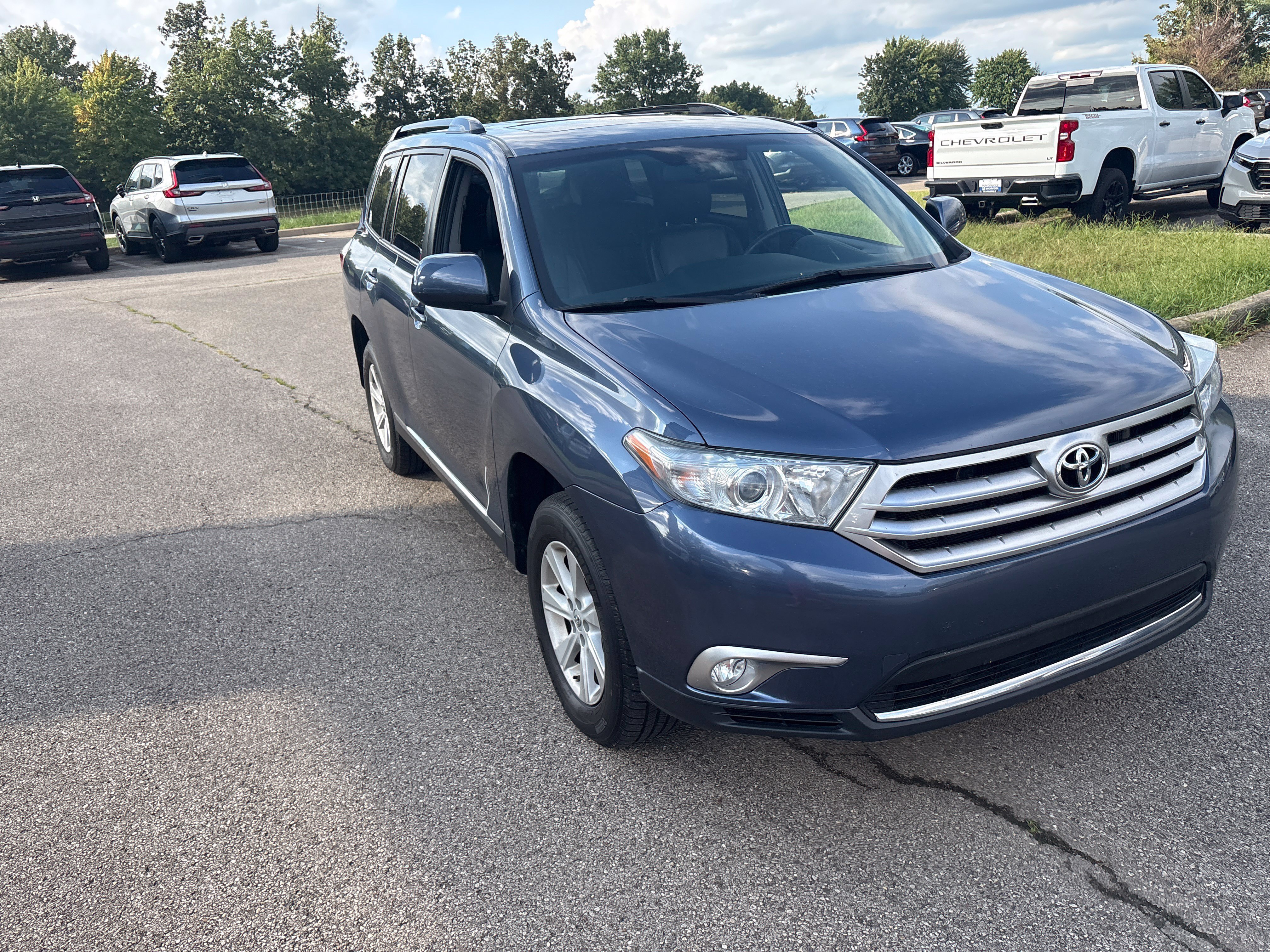 Used 2013 Toyota Highlander SE AWD/4WD image 16