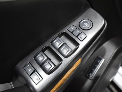 Used 2016 GMC Yukon Denali w/ Open Road Package image 16