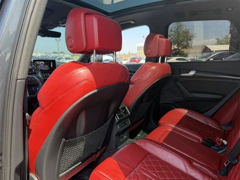 Used 2018 Audi SQ5 Premium Plus w/ Navigation Package AWD/4WD image 30