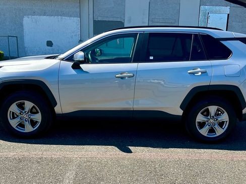 Certified 2024 Toyota RAV4 XLE w/ Convenience Package AWD/4WD image 8