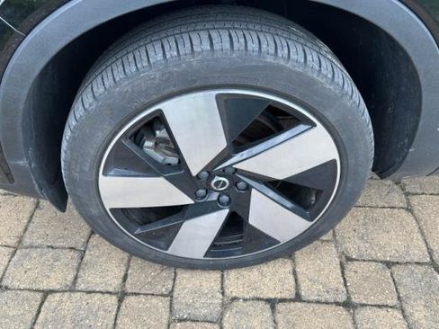 Used 2023 Volvo C40 P8 Recharge Plus w/ Climate Package AWD/4WD image 11