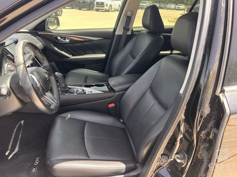 Used 2018 INFINITI Q50 Luxe w/ Essential Package (3.0T Luxe) RWD image 22