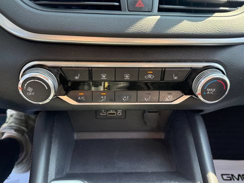 Used 2019 Nissan Altima 2.5 SR w/ SR Premium Package FWD image 31