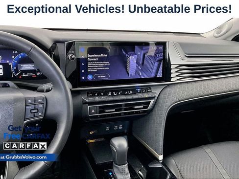Used 2025 Toyota Camry XLE w/ Premium Plus Package FWD image 7