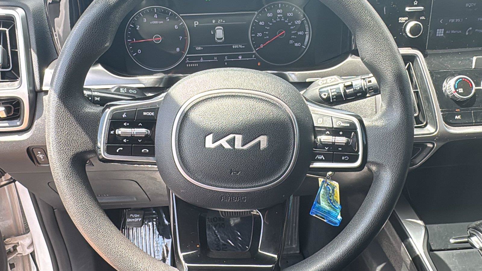Used 2022 Kia Sorento LX AWD/4WD image 12