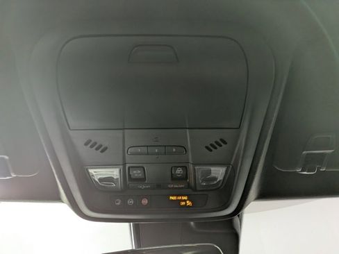 Used 2020 Cadillac XT4 Premium Luxury w/ Cold Weather Package image 25