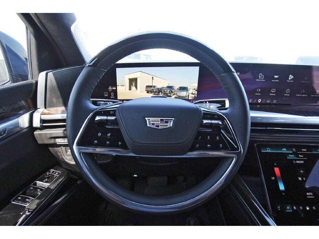 Certified 2026 Cadillac Escalade Platinum Sport w/ LPO, ONYX Package AWD/4WD image 15