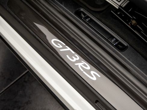 Used 2016 Porsche 911 GT3 RS RWD image 14
