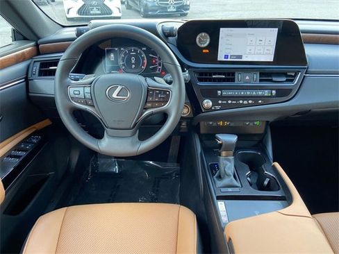 Certified 2023 Lexus ES 350 w/ Premium Package image 12