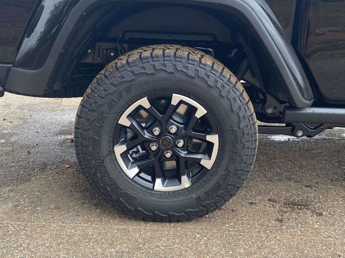 New 2026 Jeep Gladiator Rubicon AWD/4WD image 8