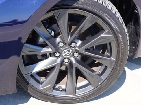 Used 2024 Toyota Corolla SE w/ SE Premium Package FWD image 13