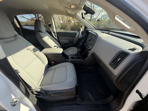 Used 2017 Chevrolet Colorado W/T w/ WT Convenience Package image 12