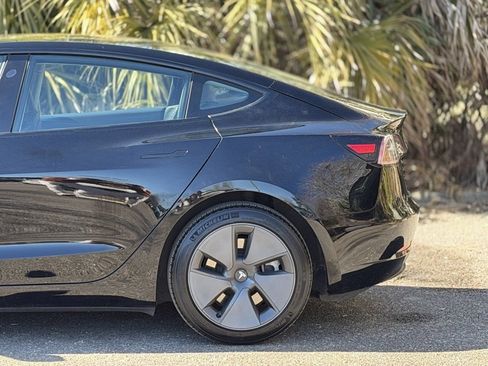 Used 2023 Tesla Model 3 Standard Range image 11