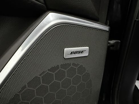 Used 2019 Cadillac Escalade Luxury image 12