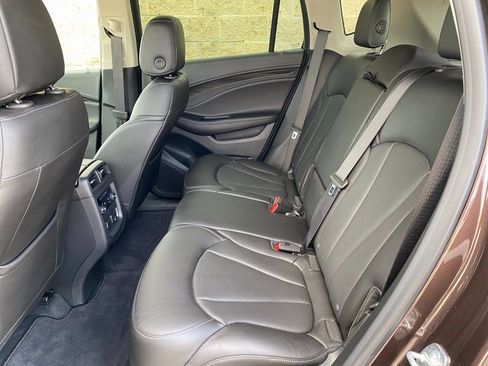 Used 2020 Buick Envision Essence w/ LPO, Road Trip Package image 13