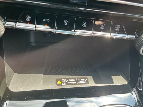 New 2026 Chevrolet Traverse RS w/ LPO, Floor Liner Package AWD/4WD image 36