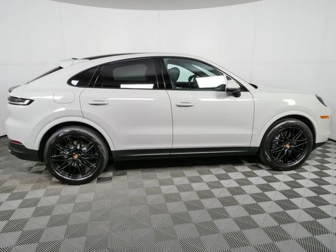 New 2026 Porsche Cayenne Coupe AWD/4WD image 30