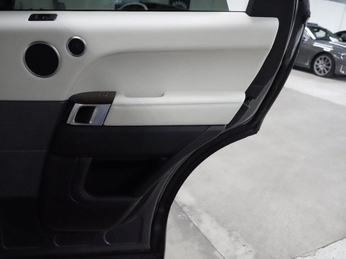 Used 2016 Land Rover Range Rover Sport HSE AWD/4WD image 25