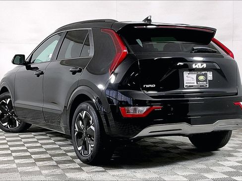 Used 2025 Kia Niro Wind FWD image 13