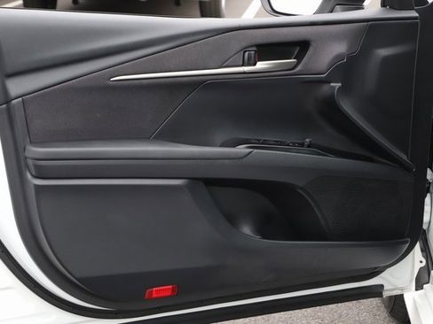 Used 2025 Toyota Camry LE image 13