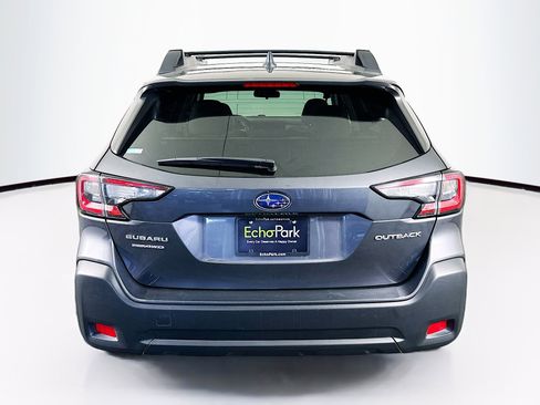Used 2025 Subaru Outback Premium image 7