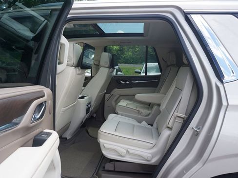 Used 2021 GMC Yukon Denali w/ Denali Premium Package RWD image 16