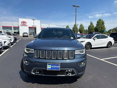 Used 2019 Jeep Grand Cherokee Overland AWD/4WD image 2