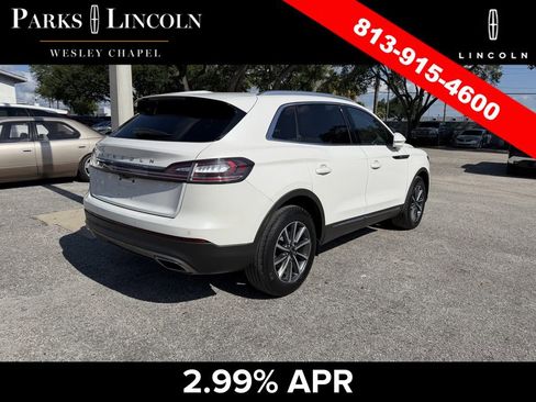 Used 2022 Lincoln Nautilus FWD image 11