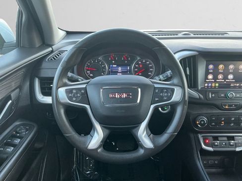Used 2024 GMC Terrain SLE image 12