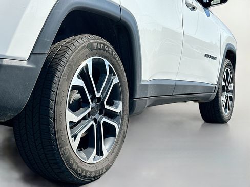 Used 2024 Jeep Compass Limited AWD/4WD image 15