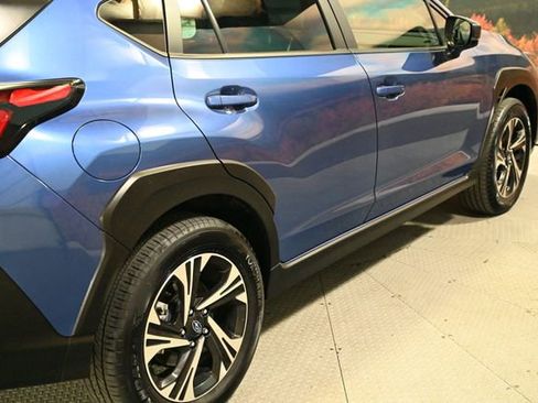 Used 2025 Subaru Crosstrek 2.0i Premium AWD/4WD image 9