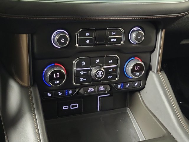 Used 2023 Chevrolet Tahoe High Country RWD image 32