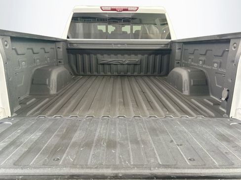 Used 2023 Chevrolet Silverado 1500 ZR2 w/ Technology Package AWD/4WD image 26