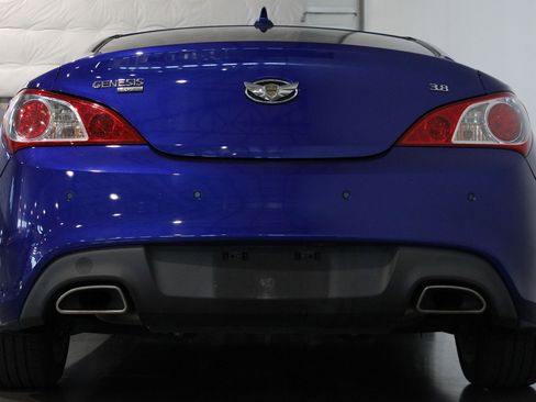 Used 2012 Hyundai Genesis 3.8 image 25