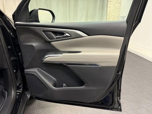 New 2026 Chevrolet Traverse LT w/ Midnight/Sport Edition image 16