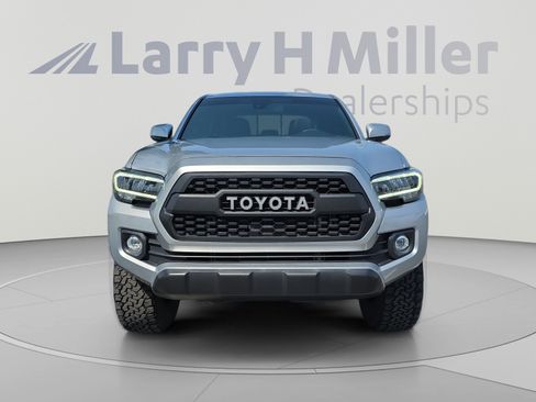 Used 2022 Toyota Tacoma TRD Off-Road w/ TRD Premium Off Road Package AWD/4WD image 8