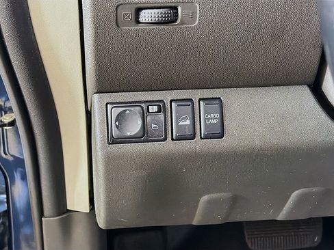 Used 2019 Nissan Frontier PRO-4X image 27